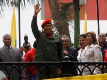 Venezuela celebra bicentenario de la izada del tricolor de Miranda