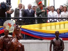 Venezuela celebra bicentenario de la izada del tricolor de Miranda