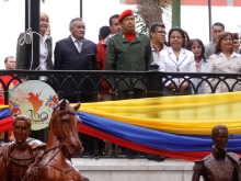 Venezuela celebra bicentenario de la izada del tricolor de Miranda