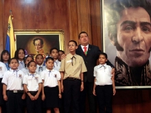 Chávez develó el rostro del Libertador Simón Bolívar 