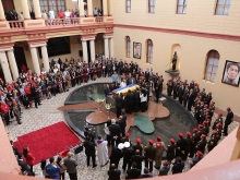Comandante Chávez descansa en el Cuartel de la Montaña