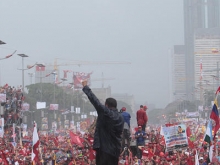 La avalancha bolivariana desbordó Caracas en el cierre de campaña 