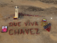 ¡Qué Viva Chávez!