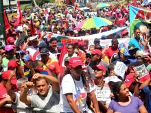 Pueblo revolucionario desborda las calles de Caracas