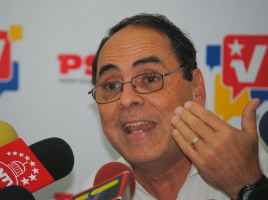 Héctor Navarro, integrante de la Dirección Nacional del PSUV