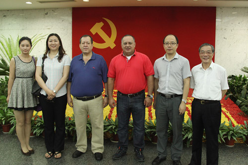 Diosdado Cabello en Shanghai
