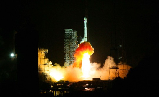 Lanzamiento del satélite venezolano Simón Bolívar