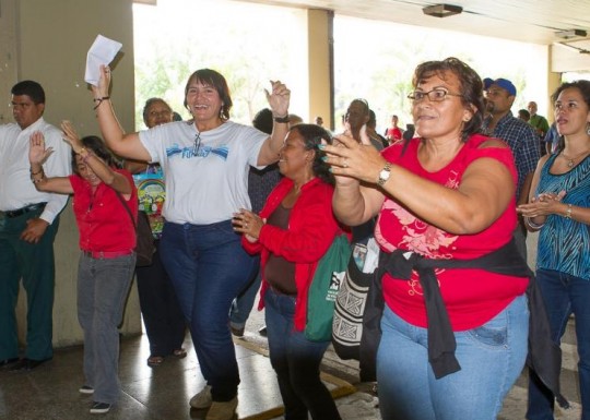 Un Día de Salario Por la Revolución