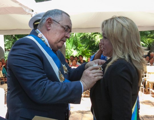 Rinden honores al Libertador