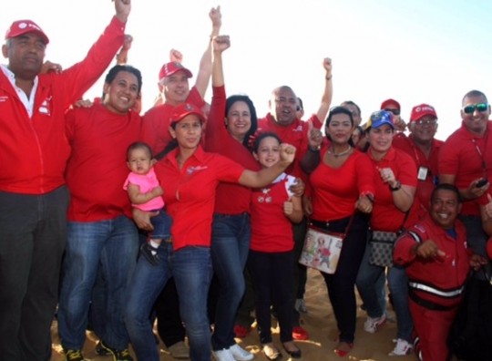 Acto antiimperialista en los médanos