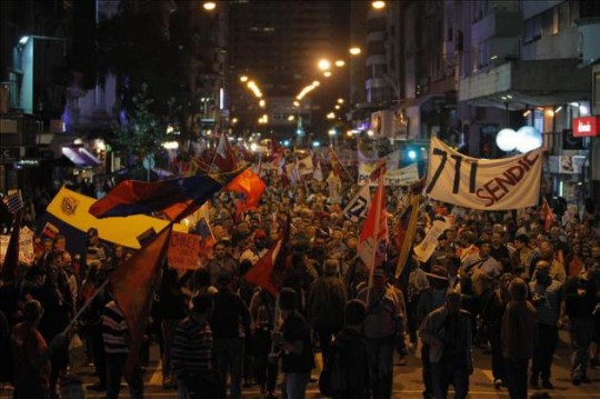 Uruguay marchó en apoyo a Venezuela