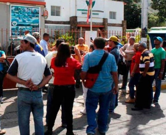 trabajadores de la Alcaldía de Mario Briceño Iragorry Aragua
