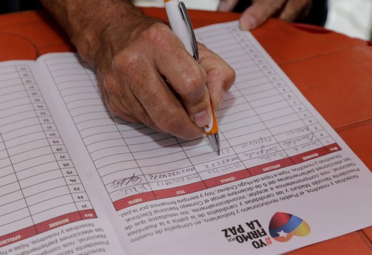 Firma Por la Paz