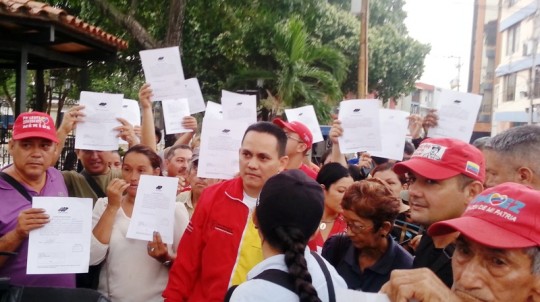 Vigienses aseguran que nunca firmaron, les robaron la firma