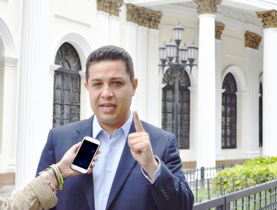 DIPUTADO BLOQUE DE LA PATRIA WILLIAN GIL 1