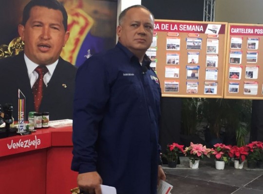 Foto: Con el Mazo Dando
