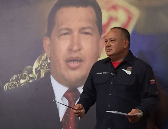 Foto: Con el Mazo Dando