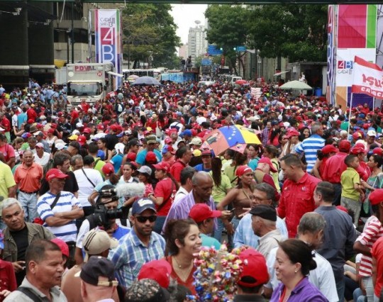 Pueblo en Puente Llaguno