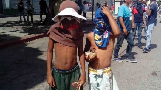 ninos_guarimbas_4