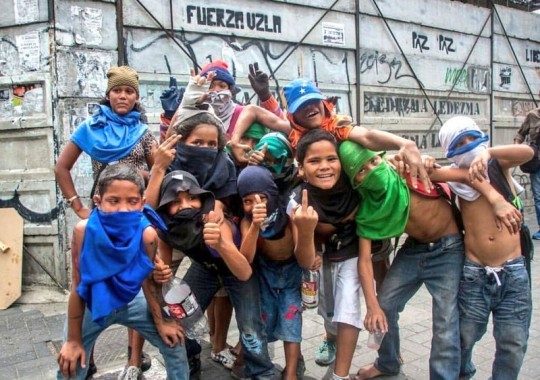 ninos_guarimbas_7