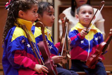 El Sistema de Orquestas ha sido reconocido por todo el mundo. Actualmente, 800 mil niños y niñas se forman gracias a él. 