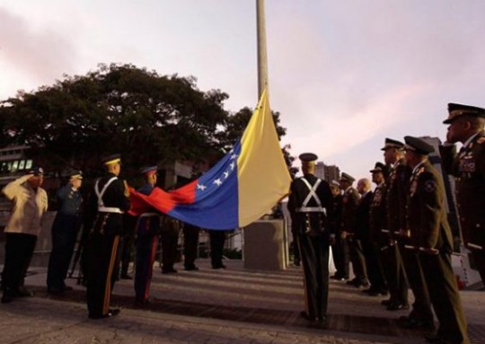 TRICOLOR