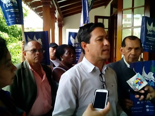 Pablo Emilio López forma parte del grupo de abogados que se congregó para darles acompañamiento a las víctimas de las guarimbas  