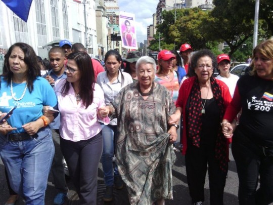 Maria León