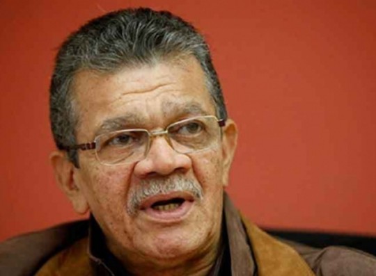 Earle Herrera