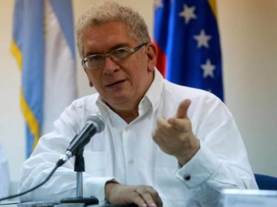 Foto: Con el Mazo Dando 