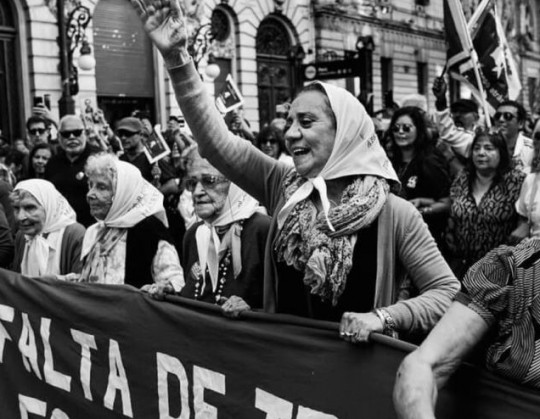 madres de la plaza de mayo