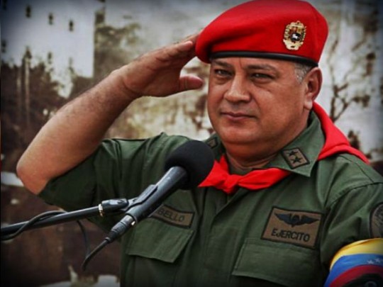 Foto: Con el Mazo Dando