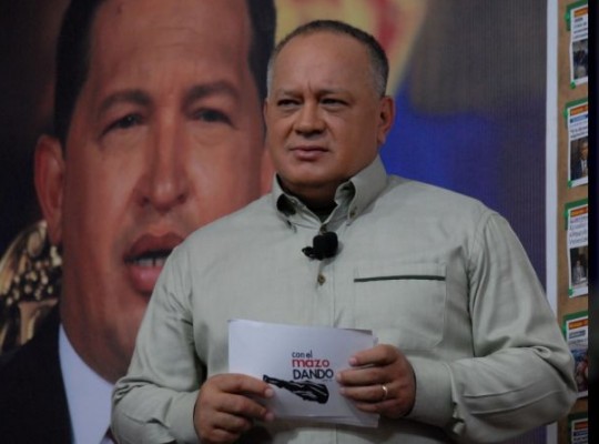 Foto: Con el Mazo Dando