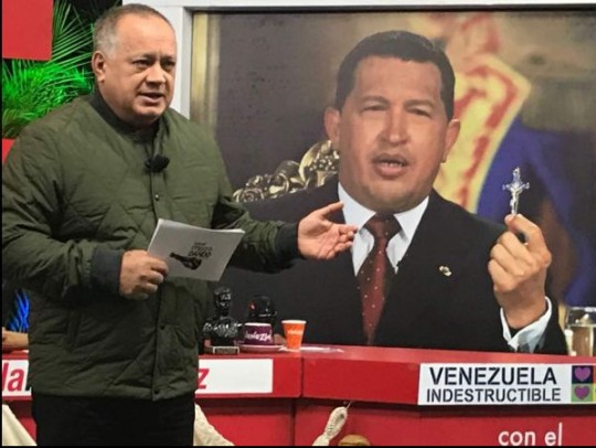 Foto: Con el Mazo Dando