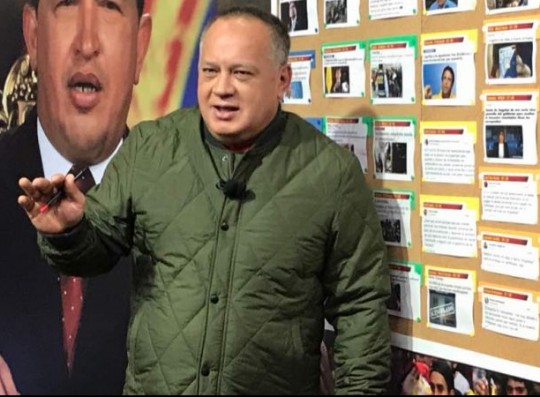 Foto: Con el Mazo Dando