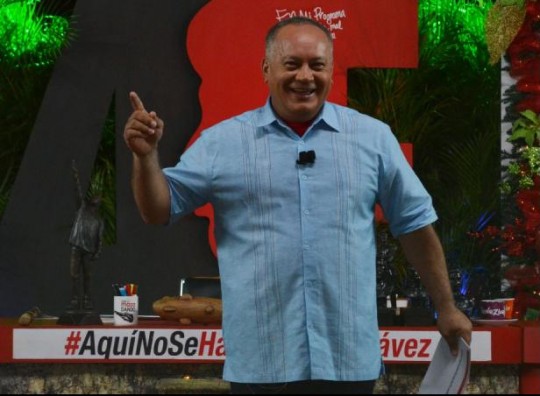 Foto: Con el Mazo Dando
