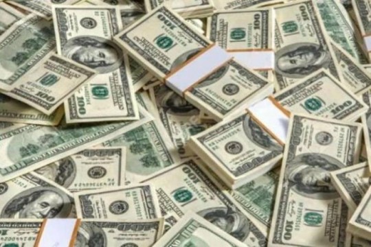dolares1541275345