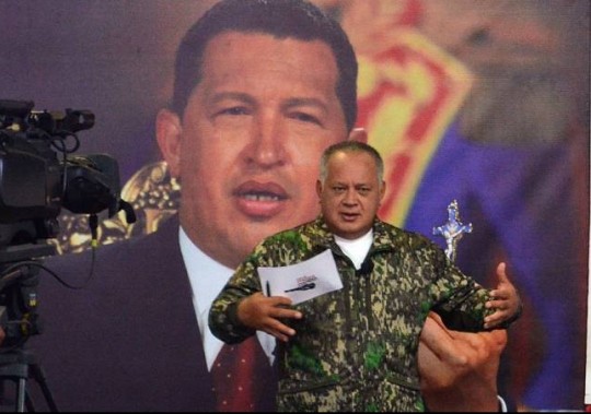 Foto: Con el Mazo Dando