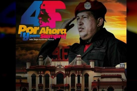 Imagen: Con el Mazo Dando
