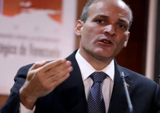 menendez1556553610