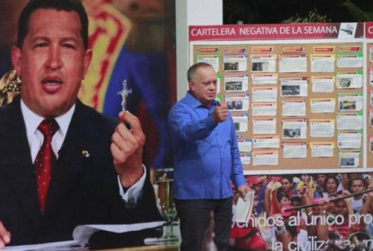 Foto: Con el Mazo Dando
