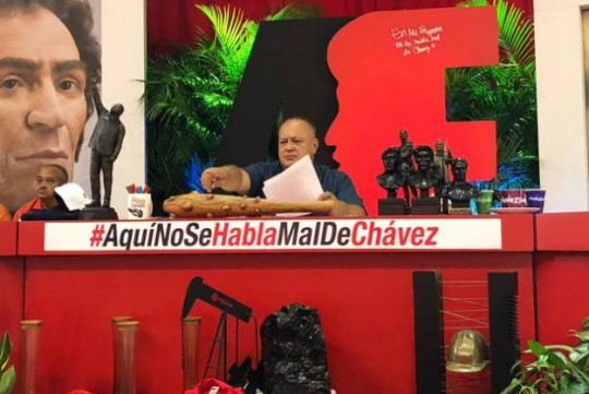 Foto: Con el Mazo Dando