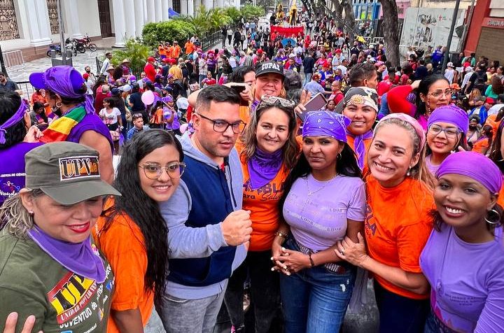 Mujeres salen a las calles y alzan su voz en contra de la violencia | PSUV