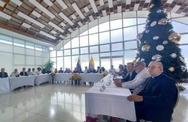 Avanzan acuerdos de paz entre el ELN y Gobierno de Colombia | PSUV