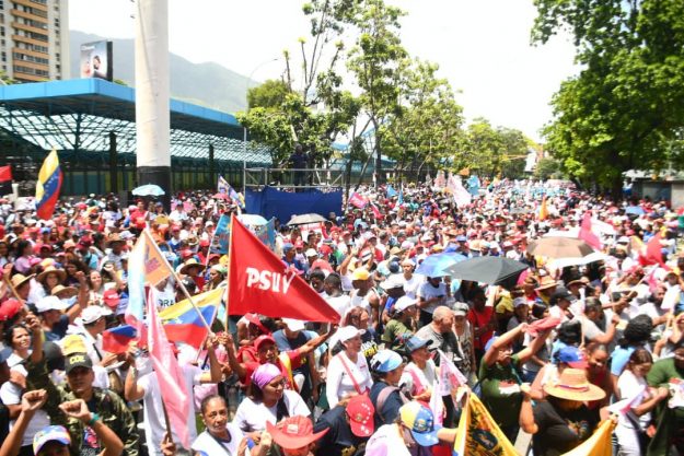 ¡Por amor a la Patria! Pueblo venezolano se desborda de alegría en ...